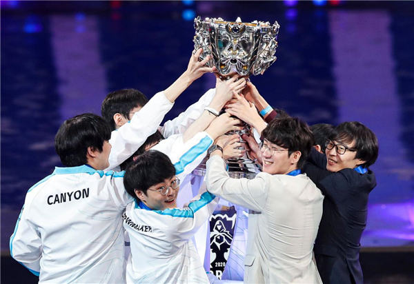 门将与中卫 门将与中卫